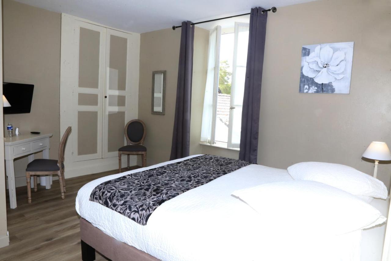 Hostellerie La Bruyere Chalvignac Bagian luar foto